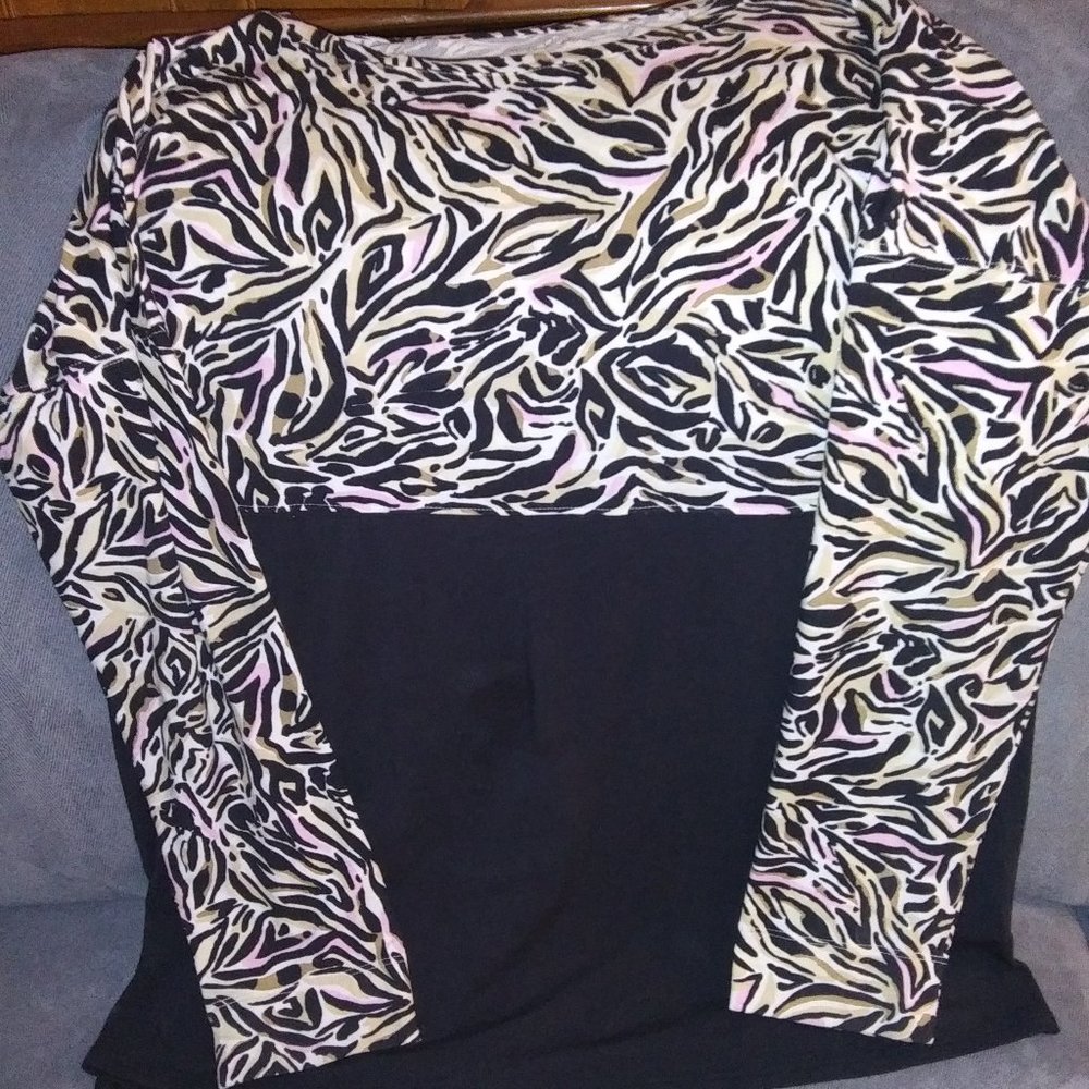 Lilly Pulitzer XL FINN TOP $65